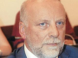 <<Η οικονομία πάσχει από τρεις αλληλένδετες συστημικές ασθένειες: ακριβό κόστος χρήματος, αρνητική αποταμίευση με χαμηλές καταθέσεις και ανυπαρξία ενός πραγματικού συνταξιοδοτικού συστήματος.>>