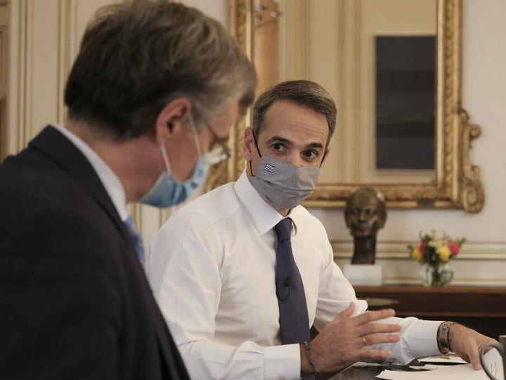 «Πριν από έναν χρόνο, κανείς δεν μπορούσε να προσεγγίσει την ένταση και το βάθος του πανδημικού κύματος, ούτε βεβαίως να φανταστεί πόσο καταλυτικά θα επιδρούσε στη ζωή των ανθρώπων σε ολόκληρο τον κόσμο.»