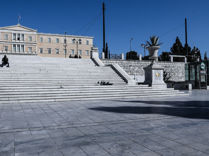 «Είναι προφανές, ότι τα πρόσωπα που άλλαξαν στην Προστασία του Πολίτη, στην Πολιτική Προστασία και στην Υγεία, αντικατοπτρίζουν τις πολιτικές ευθύνες για τις οποίες επανειλημμένα έχει μιλήσει ο Κ. Μητσοτάκης.»