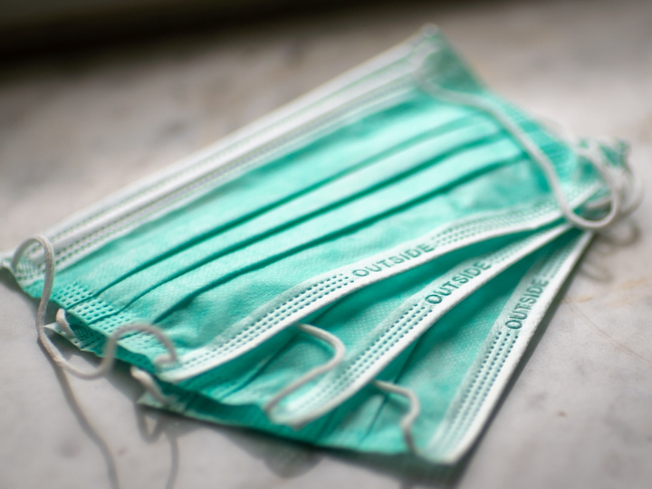 Παρά το γεγονός ότι πάνω από τρία δις πολιτών σε όλο τον πλανήτη έχουν εμβολιαστεί, εν τούτοις ένας σκληρός πυρήνας που φτάνει σε ένα σοβαρό ποσοστό, στην Ελλάδα έχει καταμετρηθεί περίπου στο 15%, αρνείται πεισματικά να εμβολιαστεί...