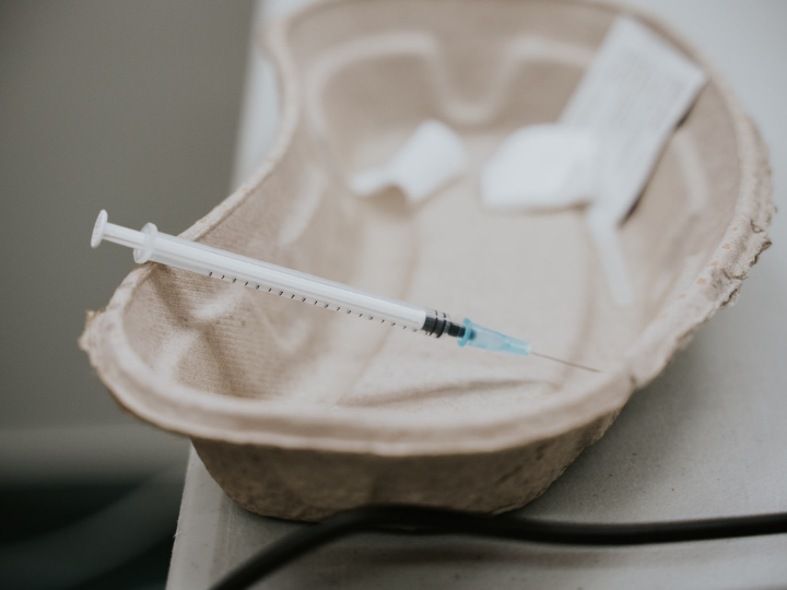 «Η έξυπνη τεχνολογία πίσω από τα εμβόλια Pfizer / BioNTech και Moderna που ουσιαστικά λέει στα κύτταρά μας ποιες πρωτεΐνες πρέπει να παράγουν για να δημιουργήσουν αντισώματα κατά του Covid-19 μπορεί να χρησιμοποιηθεί για να αντιμετωπιστεί πλήθος από ασθένειες.»