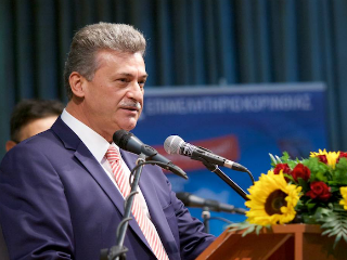 Χιλιάδες επισκέπτες μας τίμησαν με την παρουσία τους. Ήρθαν στην Κόρινθο! Είδαν τα προϊόντα της κορινθιακής γης και τα δοκίμασαν μέσα από μια σειρά παράπλευρων εκδηλώσεων γευσιγνωσίας και όχι μόνο. Άκουσαν και ενημερώθηκαν για σύγχρονες τάσεις του επιχειρείν και των καλών πρακτικών από παράπλευρες εκδηλώσεις αξιόλογων ομιλητών.