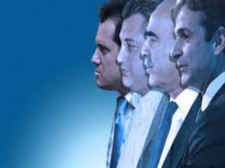 Πρόσφατα είπε στο Κυριάκο:<<... ρίξε και καμιά ματιά στο κέντρο , στροφή στο κέντρο>>. Αχ βρε Ντόρα εσύ καλά του τα λες αλλά με το Βορίδη και τον Άδωνι πως να στρίψει το τιμόνι; Δύσκολα του βάζεις.