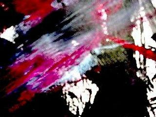 Τί να την κάνεις την σύγχρονη μονάδα παραγωγής τροχοφόρων όταν μπορείς, με τον κατάλληλο «μαικήνα», να βρεθείς με μαιζονέτα, εξοχικό, σκάφος, Πόρσε και κατάθεση στην Ελβετία (γιατί κερδήθηκε και ζεστό χρήμα). Τέλος πάντων, ό,τι έγινε, έγινε. Μπορεί να κάνουμε κάτι τώρα; Προφανώς είναι το μισό ερώτημα, γιατί Έλληνας δεν πρόκειται να εμφανιστεί. Ούτε υπάρχει, ούτε θα μπορούσε, ακόμα κι αν βρεθεί. Για ξένον επενδυτή λέμε.