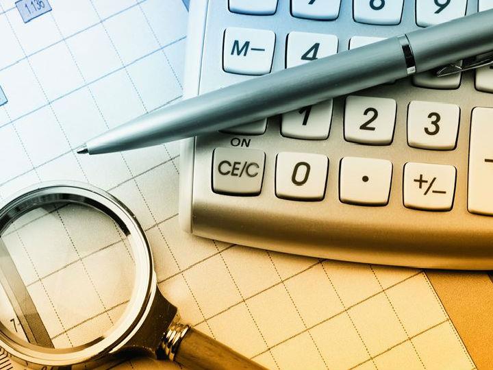 «Όλες οι κυβερνήσεις αυτή την περίοδο σώζουν/επιδοτούν/δανειοδοτούν αεροπορικές εταιρείες, βιομηχανίες, ’’εθνικούς πρωταθλητές’’( και φυσικά στο τέλος θα σώσουν-ως συνήθως- και τις διαρκώς καταρρέουσες τράπεζες).»