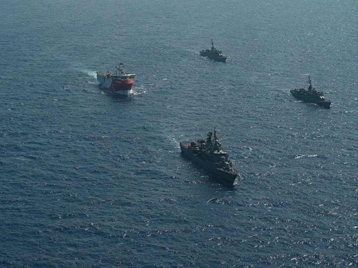 Ο καθηγητής Γκέρχαρντ Μπόρμαν, από το Κέντρο Ναυτικών Επιστημών Περιβάλλοντος του Πανεπιστημίου της Βρέμης πιστεύει ότι η αμφισβητούμενη περιοχή στις νότιες ακτές της Τουρκίας έχει μεγάλο δυναμικό και παραπέμπει στις ανακαλύψεις στις εκβολές του Νείλου, στη θαλάσσια περιοχή που περικλείεται από το Ισραήλ την Κύπρο και την Αίγυπτο.