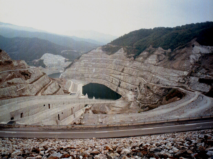 «Ο καθορισμός της αξίας των Ορυκτών Πρώτων Υλών δεν είναι απλή υπόθεση, αφού εξαρτάται από πάρα πολλούς παράγοντες που δεν είναι δυνατόν να είναι γνωστοί εκ των προτέρων.»