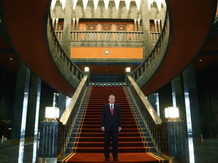 «Η Τουρκία κάνει λόγο για την ανάγκη να υπάρξει μια περίοδος ηρεμίας στις ελληνοτουρκικές σχέσεις και ζητάει να πέσουν οι τόνοι.»