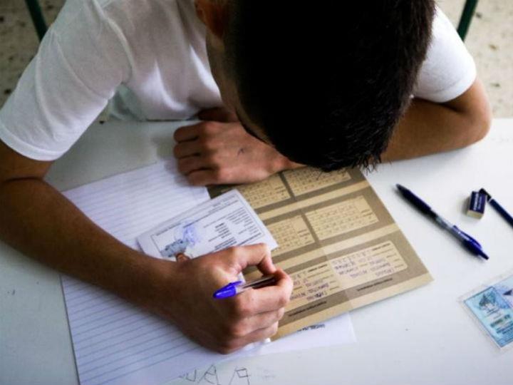 «Όσοι μπαίνουν με 3.000 μονάδες στο Μαθηματικό της Σάμου δεν θα γίνουν ποτέ μαθηματικοί έστω κι αν πάρουν το πτυχίο με χίλια ζόρια μια και θα είναι χωρίς επαγγελματικό αντίκρισμα.»