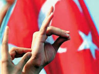 Κατά τους θεωρητικούς της Ευρασίας, η τελευταία είναι μία μεγα-ήπειρος, που θεωρείται και μήτρα της ανθρωπότητας. Υπό αυτό το πρίσμα, η Ρωσία δεν μπορεί παρά να βρίσκεται σε αντιθετική σχέση με την Ευρώπη, εφόσον η ρωσική ψυχή και ο εθνικός χαρακτήρας συνιστούν ριζικά διαφορετική οντολογική σύνθεση από τα αντίστοιχα δυτικά. Κύριος εκφραστής και ιδεολόγος αυτής της ρωσικής αυτοαντίληψης υπήρξε ο Γ.Ντανιλέβσκι, ο οποίος στο βιβλίο του «Ρωσία και Ευρώπη» που εξεδόθη το 1869 εξηγεί τις ρίζες της ρωσικής ευρωφοβίας και παραθέτει τα κατά την γνώμη του ισχυρά στοιχεία της περί την Ευρασία θεωρίας. 