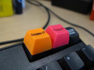 Το πρόβλημά τους δεν είναι η αφύπνιση μίας ακίνητης κοινωνίας και η κινητοποίησή της, αλλά η υποταγή της σε νέες μορφές ανελευθερίας και κρατισμού, στο όνομα της «πάλης ενάντια στον νεοφιλελευθερισμό».