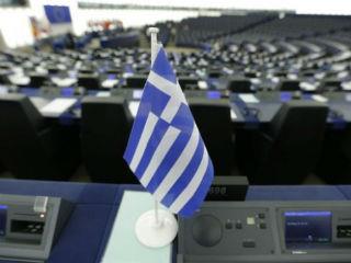 Τα 4 Μυστικά για εκλογική επιτυχία: Αρχηγός, Χρήμα, ΜΜΕ, Συγκολλητικό αφήγημα (που «περιλαμβάνει» το σύνολο του λαού, π.χ. «ο λαός στην εξουσία»)