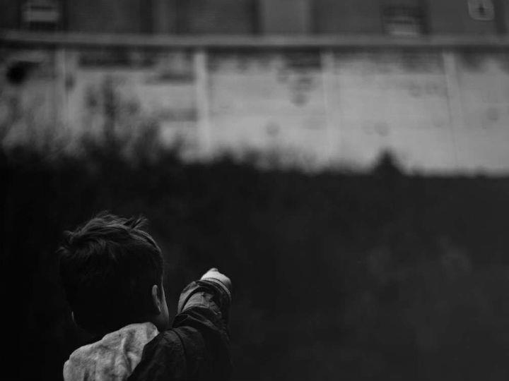 «Ορισμένοι αναρωτιούνται γιατί σήμερα παρατηρείται μια χαλάρωση, αδιαφορία, παθητικότητα, ατομικισμός, καιροσκοπισμός όσον αφορά τον πατριωτισμό; Ποια είναι τα αίτια του παραπάνω φαινομένου;»