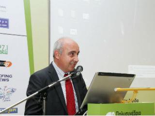 Σημειώνουμε ακόμα ότι, παρά την τραπεζική κρίση, χάρη στην κερδοφορία της η εταιρεία χρηματοδοτεί σε μεγάλο βαθμό με ίδια κεφάλαια τις επενδύσεις της, με κύριο στόχο την βελτίωση της παραγωγικότητάς της και την προϊοντική της διαφοροποίηση –στοιχείο που έχει μεγάλη σημασία. Για την επίτευξη των στόχων αυτών, η εταιρεία είναι σε συνεχείς επαφές για συνεργασίες ή εξαγορές κοιτασμάτων. Παράλληλα, υλοποιεί ένα τριετές επενδυτικό πρόγραμμα σε μηχανολογικό εξοπλισμό τελευταίας γενιάς, ύψους 7,5 εκατ. ευρώ. Υλοποιεί επίσης την στρατηγική διαφοροποίησης όπως έχει εγκριθεί από το ΔΣ για το διάστημα 2016-2018.