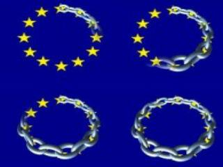 Όπως προκύπτει από την σύνθεση του εκλογικού σώματος και τις μέχρι σήμερα εκλογικές συμπεριφορές του, στην ελληνική κοινωνία ο κρατισμός, ο αντιευρωπαϊσμός, ο εθνικισμός και ο παραλογισμός παραμένουν σταθερά στοιχεία της πολιτικής ζωής της χώρας και, μαζί με τα συντεχνιακά συμφέροντα, την καθορίζουν σε μεγάλο βαθμό.