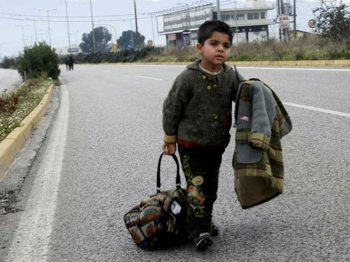 «Οι πολιτικοί και οι στρατηγοί σας παίζουν το παιχνίδι ξένων χωρών με όπλο την τρομοκρατία γύρω απο μια γεωπολιτική θανάτου. Ξέρω δεν καταλαβαίνεις τί σημαίνει γεωπολιτική...»