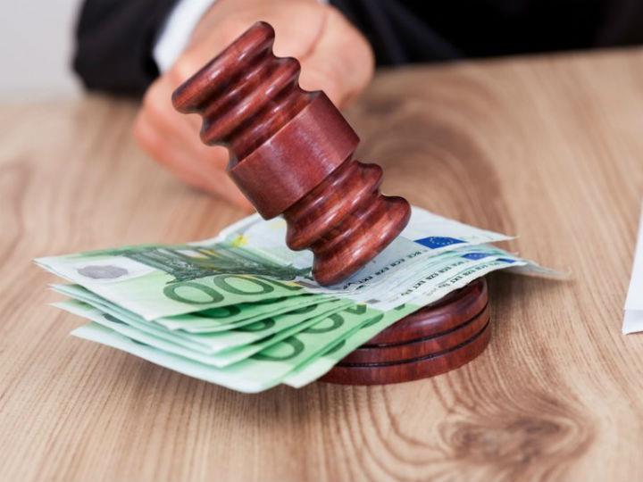 «Το σχέδιο νόμου προβλέπει ότι ο πτωχός δεν απαλλάσσεται από οφειλές που δημιουργήθηκαν από αδίκημα που τελέσθηκε με δόλο ή βαρεία αμέλεια. Ίδια ρύθμιση περιέχεται και στον ισχύοντα πτωχευτικό κώδικα.»