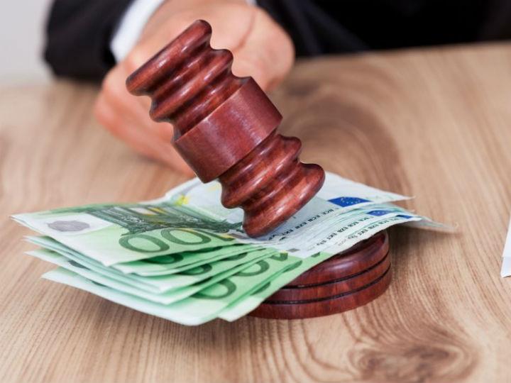 «Aν δεν ληφθούν τώρα μέτρα πραγματικής ανακούφισης των πληττόμενων, θα μιλάμε για την απόλυτη καταστροφή της μικρομεσαίας επιχειρηματικότητας και της μεσαίας τάξης. Με την πρόβλεψή μας για ύφεση που μπορεί να φτάσει στο 15%, θα έχουμε δράματα τους επόμενους μήνες.»