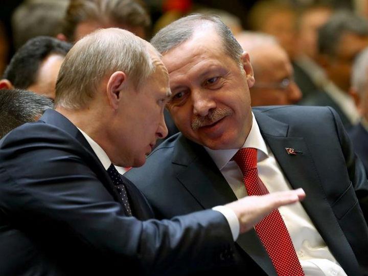 Μετά την τρίτη εισβολή των τούρκων την 9/10/19 και το «άδειασμα» των Κούρδων από τον Τραμπ (που τους έκανε εύκολη λεία στις προθέσεις του Ερντογάν) ο Πούτιν προέβλεπε ότι οι Κούρδοι θα προστρέξουν στον Άσαντ, ενδίδοντας στην μελλοντική κυριαρχία του επί της Κουρδικής περιοχής.