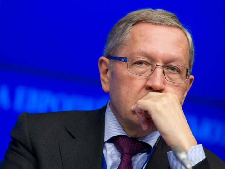Ο κ. Ρέγκλινγκ ανέφερε ότι «η ανάκαμψη στην Ευρώπη ξεκίνησε τον Μάιο», συμπληρώνοντας «ότι η πτώση στην οικονομική δραστηριότητα τον Μάρτιο και τον Απρίλιο ήταν τόσο μεγάλη που δεν θα επιστρέψουμε στα επίπεδα του 2019 πριν από το 2022.