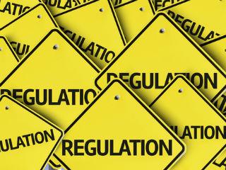 Κατά τον κ. Γιάννη Στουρνάρα, για παράδειγμα, «η επιστροφή στο παλιό εσωστρεφές πρότυπο, όπου η ανάπτυξη ήταν εξαρτώμενη από την εγχώρια ζήτηση, κυρίως την κατανάλωση, η οποία χρηματοδοτήθηκε από εξωτερικό δανεισμό, είναι ανέφικτη και ανεπιθύμητη. Το κράτος οφείλει να κάνει προσεκτικό και στοχευμένο σχεδιασμό των μεταρρυθμίσεων, ώστε να δημιουργούνται τα σωστά κίνητρα για τον ιδιωτικό τομέα και να αποφεύγονται προβλήματα και στρεβλώσεις που παρατηρήθηκαν στο παρελθόν».