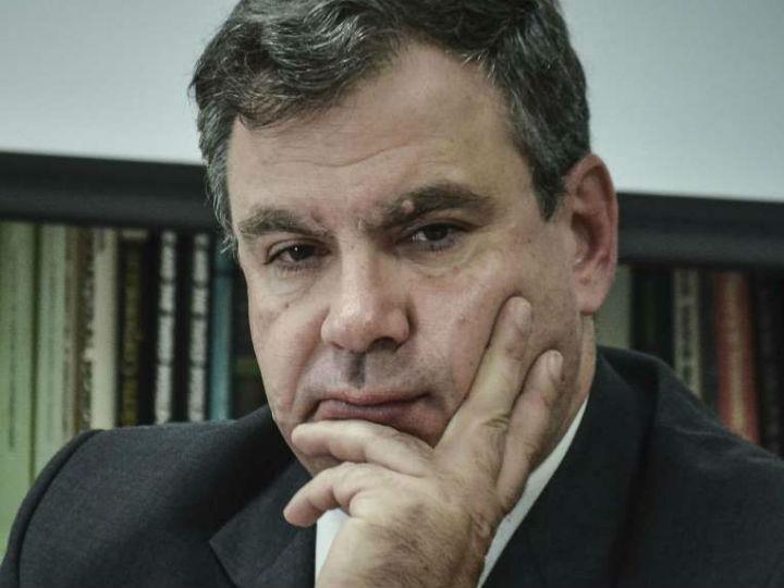 «H ελληνική Χημική Βιομηχανία παρά τις σημαντικές απώλειες στα χρόνια της κρίσης, πέτυχε να αυξήσει εντυπωσιακά τις εξαγωγές της και να αμβλύνει τις επιπτώσεις της υποχώρησης στην εγχώρια αγορά...»