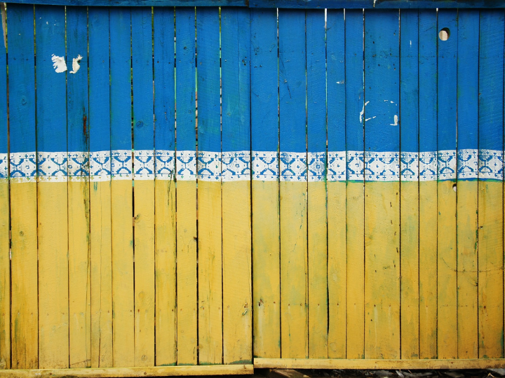 «Ο πόλεμος θα μπορούσε να αποτραπεί, εάν είχαμε πετύχει, την πρώτη δεκαετία αυτού του αιώνα, μια νέα αρχιτεκτονική αδιαίρετης ασφάλειας στην Ευρώπη, που θα ενσωμάτωνε και τη Ρωσία, με όρους διεθνούς δικαίου».