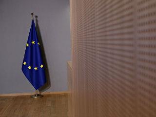 Λησμονούν με άλλα λόγια τον ευρωπαϊκό πολιτισμό, που είναι σύνθεσις του ελληνικού, του ρωμαϊκού και του χριστιανικού πνεύματος. Μία σύνθεσις, στην οποία το ελληνικό πνεύμα εισέφερε την ιδέα της ελευθερίας, της αλήθειας και της ομορφιάς. Το ρωμαϊκό πνεύμα, την ιδέα του Κράτους και του δικαίου και ο χριστιανισμός την πίστη και την αγάπη. […] Πιστεύω ότι και στην περίπτωση της ενώσεως της Ευρώπης, θα ισχύσουν αυτά που έλεγε ο μοναρχικός Σατωμπριάν για την δημοκρατία: - Μπορείς να την καταπολεμήσεις. Μπορείς να την καθυστερήσεις. Αλλά  ό,τι να κάνεις, ό,τι και να πεις, η νίκη η τελική θάναι δική της.’’      