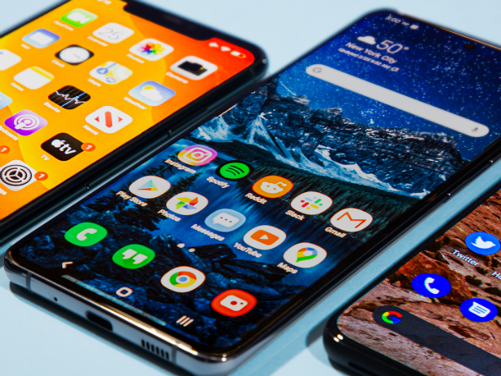 «Οι πωλήσεις smartphones θα κινηθούν σε ανοδικό ρυθμό το 2021, αυξανόμενες σε ετήσια βάση κατά 4,4% έναντι του 2020.»