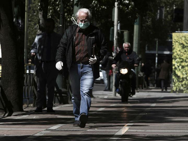 «Η διακοπή των οικονομικών δραστηριοτήτων θεωρείται σωστά ως ένας τρόπος να κερδηθεί χρόνος προκειμένου να βελτιωθεί η ικανότητα του συστήματος υγείας να ανταποκριθεί σε αυτές τις δύσκολες συνθήκες. Όμως δεν αποτελεί συνολική στρατηγική.»