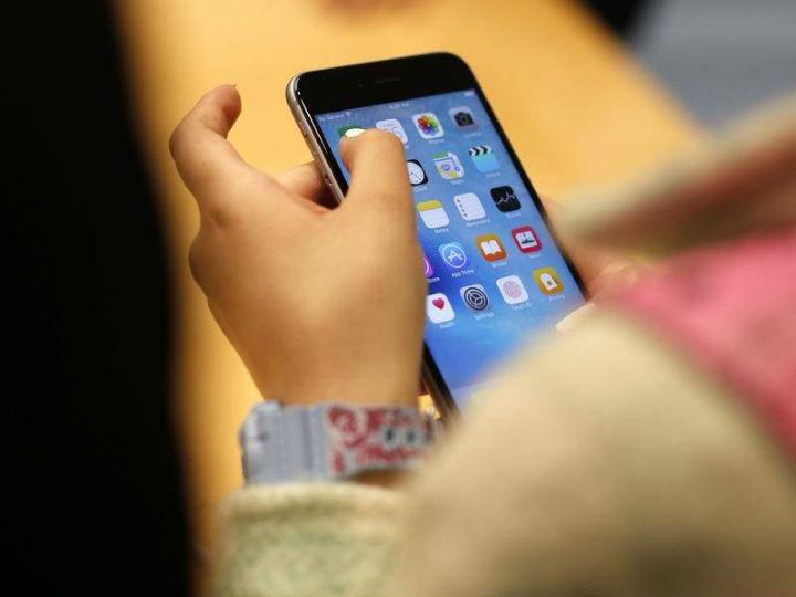«Η χρόνια κοινωνική αποστασιοποίηση μπορεί να επιφέρει πολύ πιο γρήγορα το τέλος του ανθρώπινου είδους, από όσο και τα ρομπότ μπορούν να μας αντικαταστήσουν ή από όσο η κλιματική αλλαγή μπορεί να κάνει τον πλανήτη μας ακατοίκητο.»