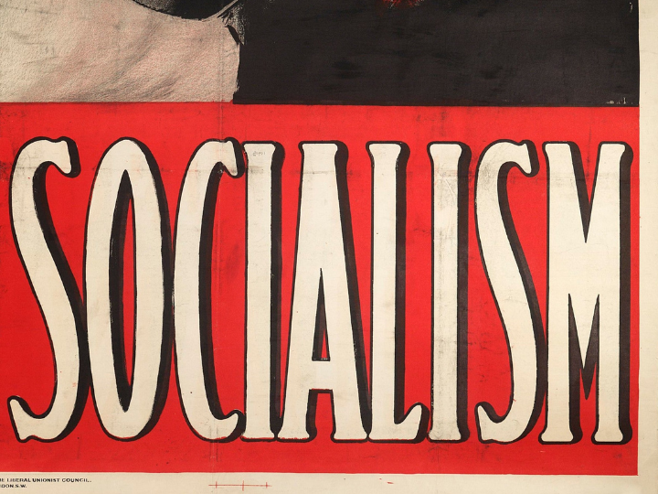 Ο Σοσιαλισμός, συντροφισμός λατ. «societas», σαρξ εκ της σαρκός και οστούν εκ των οστών του κομμουνισμού, διαμορφώθηκε, μετά τη βιομηχανική επανάσταση το 18ο αι. στη Μεγάλη Βρετανία, σ΄ ένα οικονομικοκοινωνικό και πολιτικό σύστημα και θεμελιώθηκε από τους Κάρολο Μαρξ (1818-1883) και Φρειδερίκο Ένγκελς (1820-1895).