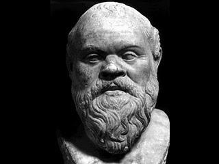 Και δημαγωγοί όλων των ειδών -από τον Τούρκο πρόεδρο, Ρετζέπ Ταγίπ Ερντογάν, μέχρι τον πρωθυπουργό της Ινδίας, Νάρεντρα Μόντι, την δεξιόστροφη Γαλλίδα ηγέτιδα, Μαρίν Λε Πεν, τον πρόεδρο των Φιλιππίνων, Ροντρίγκο Ντουτέρτε, και τον πρόεδρο των ΗΠΑ, Ντόναλντ Τραμπ- έχουν χαϊδέψει τις σιγοβράζουσες δεξαμενές της δυσαρέσκειας.Και από αυτές τις τελευταίες όπως πριν 100 χρόνια κάποιοι φαύλοι πολιτικοί, σκληροί δολοφόνοι, αδίστακτοι καιροσκόποι και γελοίοι ιδεολήπτες θα προσπαθήσουν να αντλήσουν τα περισσότερα γι’ αυτούς προσωπικά οφέλη. Όσο για το κόστος αυτής της προσπάθειας θα το δούμε στην πορεία μας στο χρόνο, με την ευχή να είναι το χαμηλότερο δυνατό.