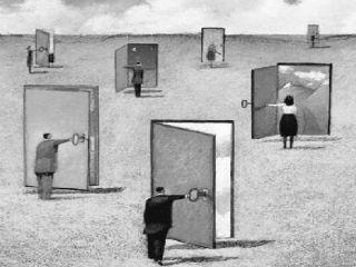 Η εθνοκεντρική λειτουργία της ΕΕ δεν είναι σε θέση να λύσει τα προβλήματα που προκύπτουν από την παγκοσμιοποίηση. Αντιθέτως δε από τα προσδοκώμενα, αυτή η λειτουργία δεν σώζει τις ηγεσίες. Τις καταστρέφει και αυτές. Ο ανεύθυνος Κάμερον κάτι ξέρει περί τούτου. Αν όμως η υπέρβαση του εθνοκεντρικού μοντέλου επιχειρηθεί ανεξάρτητα από αυτήν του οικονομικού της μοντέλου, τότε θα παρουσιαστεί ως ακόμη μία επίθεση κατά της εθνικής κυριαρχίας και του βιοτικού επιπέδου των πολιτών. Η όποια πορεία ομοσπονδοποίησης του ευρωπαϊκού μοντέλου οφείλει ταυτοχρόνως να συνοδεύεται και από την μάχη κατά των ανισοτήτων.