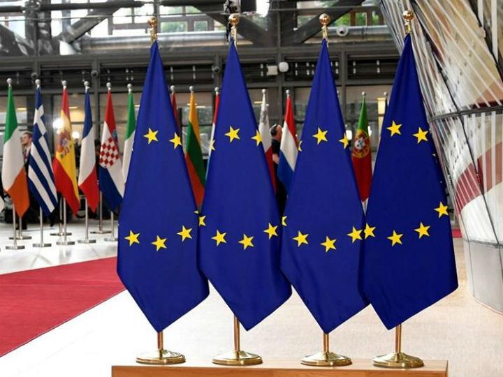 Τόσο η Κομισιόν όσο και το Ευρωκοινοβούλιο συμπίπτουν στην εκτίμηση ότι χρειάζεται μία "διαβούλευση από τη βάση", στην οποία οι πολίτες θα διατυπώνουν ευθέως τις προτάσεις τους, χωρίς να ακολουθούν άνωθεν κελεύσματα.