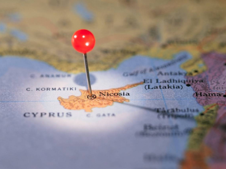 «Η Τουρκία σέρνει για μια ακόμη φορά το θέατρο του παραλόγου σε αυτή την άτυπη συνάντηση της Γενεύης, που είναι μαθηματικά βέβαιο ότι θα αποβεί και πάλι άκαρπη, μια και γίνεται για τα μάτια του κόσμου.»