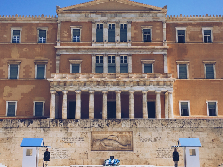 «Δεν θα έπρεπε να εξηγηθούν αναλυτικά στον ελληνικό λαό, όχι μία, αλλά εκατό φορές, οι κίνδυνοι από τη μερική ακυβερνησία του τριμήνου μεταξύ των δύο εκλογικών αναμετρήσεων; Με ποιο σκοπό; Να πεισθεί πλειοψηφικά ο ελληνικός λαός ότι επιβάλλεται να αλλάξει ο εκλογικός νόμος που θα ισχύσει στις πρώτες εκλογές, ώστε να αποφύγουμε τα προβλεπόμενα χειρότερα.»