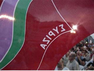 Ο ολοκληρωτισμός παραμονεύει πίσω από την ικανοποίηση της «γενικής βούλησης» και οι επικλήσεις στον «λαό» ή στην προστασία του «λαού» και των «λαϊκών συμφερόντων» εκεί κατατείνουν. Όπως εκεί μεγαλουργεί το «μείναμε αλύγιστοι απέναντι σε όλους στο πρώτο εξάμηνο της κυβέρνησής μας», που ισχυρίστηκε ο κ. Τσίπρας στο συνέδριο του κόμματός του, εννοώντας «όσο εξακολουθούμε να μένουμε στην εξουσία τόσο πιο κοντά στα μέτρα μας θα την φέρουμε». Και όσο η φορολογική πολιτική αφανίζει πλούσιους ή μεσαίους, για να μετατρέψει τους πάντες σε φτωχούς, τόσο πιο κοντά έρχεται το ιδεώδες μίας γενικευμένης, «αριστερής», μιζέριας.