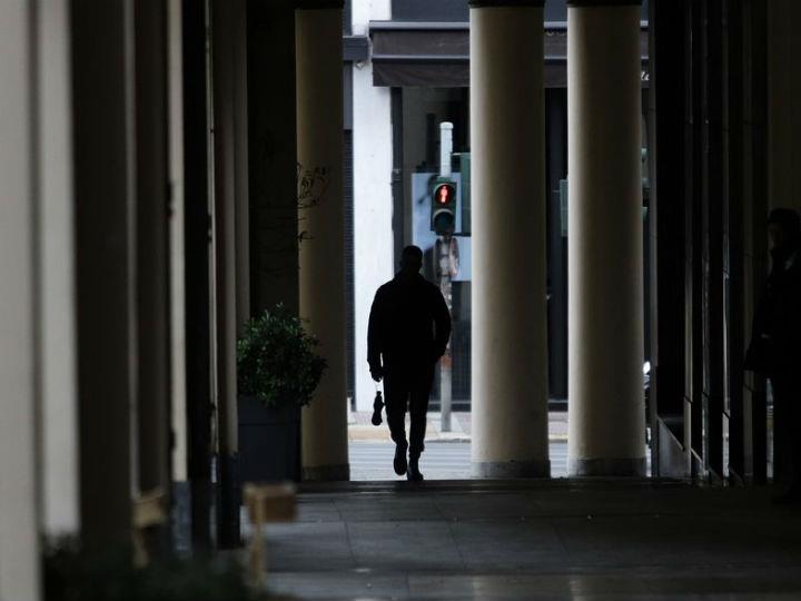 «Το τελευταίο διάστημα οι Κεντρικές Τράπεζες σε ολόκληρο τον κόσμο έχουν εκδώσει νέο χρήμα ύψους 18 τρις δολαρίων που δεν αντιπροσωπεύει πραγματικό χρήμα που προήλθε από κάποιας μορφής εργασία ή παραγωγή.»