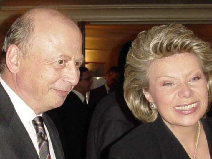 «Η εταιρεία που ίδρυσε, η Stat Telecommunications, υπήρξε από τους «σκαπανείς» των Δικτύων στην Ελλάδα και τους «πιονέρους» των πρώτων πρωτοποριακών υπηρεσιών, όπως η Τηλεδιάσκεψη, η οποία τώρα είναι πασίγνωστη και διαδεδομένη.»