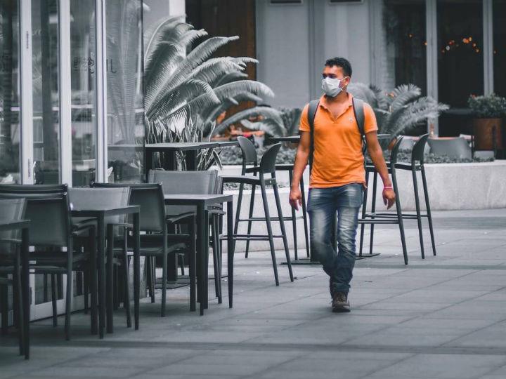 «Σήμερα, αν αντέχει ο αναγνώστης τη συνεχιζόμενη ομαδόν Ευρωσυζήτηση, μερικές παρατηρήσεις που αφορούν ακριβώς την ευρωπαϊκή διάσταση. Χωρίς την ωρίμανση της οποίας, η συζήτηση έχει περιορισμένο ενδιαφέρον στην πράξη.»