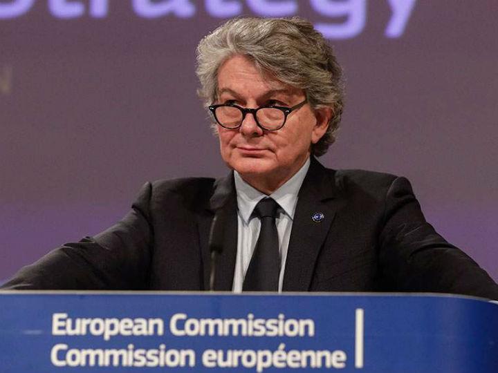 «Σε κάποιες περιοχές θα πρέπει να αποφύγουμε τον υπερ-τουρισμό», δήλωσε ο κ. Τιερρύ Μπρετόν στις 21 Απριλίου στην Επιτροπή Μεταφορών του Ευρωπαϊκού Κοινοβουλίου. Προσθέτοντας ότι «αυτό ήταν απαραίτητο ήδη πριν την κρίση, άρα ακόμη περισσότερο τώρα».