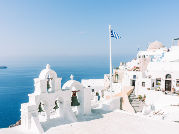 Σύμφωνα με το Παγκόσμιο Συμβούλιο Ταξιδιών και Τουρισμού (World Travel & Tourism Council-WTTC), ο ελληνικός τουρισμός θα δημιουργήσει πάνω από 17.000 νέες θέσεις εργασίας φέτος, φτάνοντας το peak του 2019, όταν στον κλάδο απασχολούνταν 820.000 εργαζόμενοι.