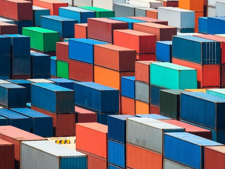 Σε όλες αυτές τις βιομηχανίες, το επόμενο βήμα ενδέχεται να είναι οι ανταγωνιστικές απαιτήσεις για προστασία από τους διεθνείς ανταγωνιστές των Ευρωπαίων. Εάν η επερχόμενη παγκόσμια ύφεση είναι τόσο μεγάλη και βαθιά, όσο φοβούνται οι οικονομολόγοι, οι προστατευτικές πιέσεις στην Ευρώπη, και όχι μόνο, θα είναι δύσκολο να γίνουν ανεκτές.