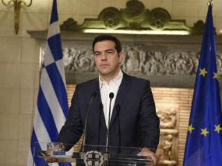 Το μπαλάκι που τελευταία θυμάμαι ότι το είχε πετάξει στην Ευρώπη το πετάει τώρα σε εμάς. Μας έβαλε στο παιγνίδι στις καθυστερήσεις ως αλλαγή. Μας αβαντάρει ότι θα βάλουμε το γκολ αν παίξουμε με περηφάνεια και αξιοπρέπεια. 