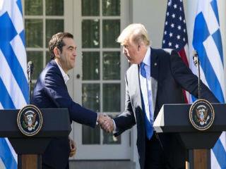 O Αλ. Τσίπρας θα αρχίσει να κάνει λόγο για συνθήκες ηρεμίας στην περιοχή μας, τονίζοντας ότι η κατάσταση αυτή μειώνει τις αμυντικές δαπάνες της χώρας και άρα δημιουργεί κοινωνικά μερίσματα. Ο πρωθυπουργός θα τονίσει επίσης ότι με τον τρόπο αυτόν καταπολεμάται και η διαπλοκή, γεγονός που είναι προς όφελος του ελληνικού λαού.