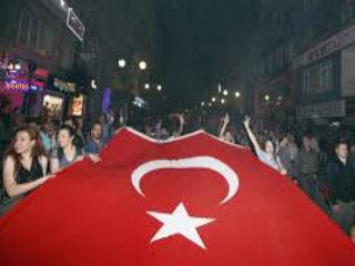 Αν και οι ΗΠΑ παραμένουν η κυρίαρχη παγκόσμια δύναμη, εν τούτοις η από μέρους τους έλλειψη ηγεμονίας ενθαρρύνει διάφορες χώρες να προσπαθούν να μεγιστοποιήσουν την ισχύ και τα οφέλη τους. Το αποτέλεσμα είναι η δημιουργία περιφερειακών συστημάτων γεωπολιτικού και γεωοικονομικού ανταγωνισμού μεταξύ δύο ή περισσότερων δυνάμεων που φιλοδοξούν να καταστούν ηγετικές ή ηγεμονικές δυνάμεις περιορισμένης εμβέλειας, βάσει όχι μόνον υλικών συνιστωσών ισχύος (π.χ. στρατός και οικονομία), αλλά και ιδεολογικών χαρακτηριστικών (π.χ. σουνιτικό ή σιϊτικό πολιτικό Ισλάμ). 