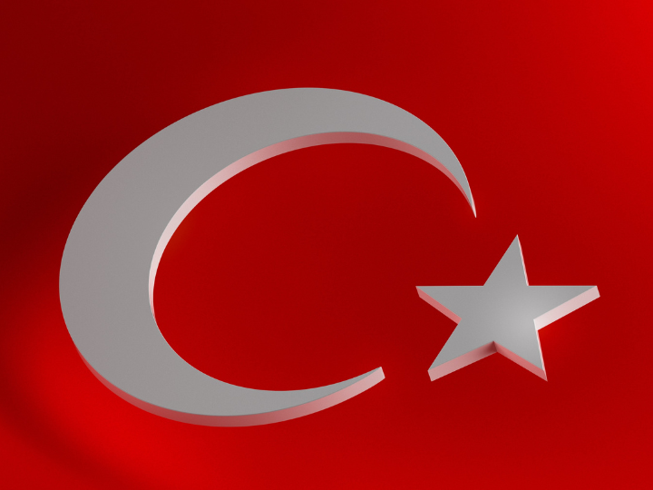 «Μεγάλο θέμα για το οποίο χρειάζεται υπερπροσπάθεια επαγρύπνησης παραμένουν οι συνεχείς απειλές της Τουρκίας, που όλα δείχνουν ότι αποτελούν πια στρατηγικούς στόχους της γείτονος, που τώρα χρησιμοποιούν τα νεκροταφεία ως όριο άκουσον-άκουσον των εδαφικών τους διεκδικήσεων.»