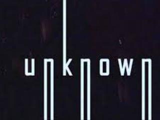 Λαϊκίστικες ρητορείες ενός άλλου κόσμου, τις οποίες στην ουσία κανείς δεν πιστεύει, παρ’ όλο που υπάρχουν ακόμα χειροκροτητές και ένα 15% περίπου βολεμένων, ξαναψηφίζει ΣΥΡΙΖΑ, για να διατηρήσει τα παρανόμως κεκτημένα. Όλα όσα έχουν ειπωθεί μέχρι τώρα, από τους Πολάκηδες μέχρι τους Ζουράριδες ασυνάρτητα και ασύνδετα, ένα μόνο πράγμα συγκροτούν: Την συνταγή της παρακμής… Και μάλιστα από πρόθεση, λόγω εγκληματικής ανικανότητας και αδιαφορίας. 