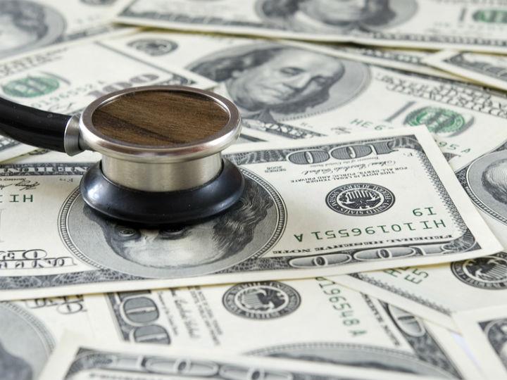 «Ανεξάρτητα από το αποτέλεσμα της συζήτησης για την καθολική υγειονομική περίθαλψη, το Κογκρέσο των ΗΠΑ πρέπει να εξετάσει το βαθμό στον οποίο η κυβέρνηση πρέπει να ενθαρρύνει, να συμπληρώνει ή να ρυθμίζει τη δραστηριότητα υγειονομικής περίθαλψης του ιδιωτικού τομέα.»